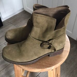 Frye Veronica boots- I have another pair and will sell both for $70!